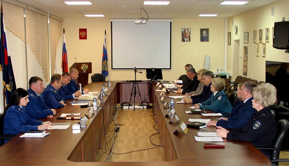 Председатель КСП Вологодской области Ирина Карнакова приняла участие в заседании межведомственной рабочей группы по противодействию коррупции