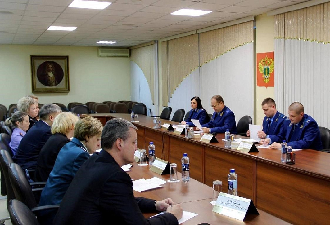 Аудитор КСП Вологодской области Мария Пепшина приняла участие в заседании межведомственной рабочей группы по противодействию коррупции